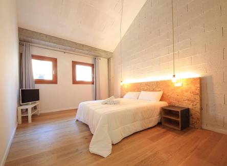 Отель Brick Hotel