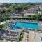 Отель BQ Delfin Azul Hotel