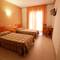 Отель Hostal Los Manos