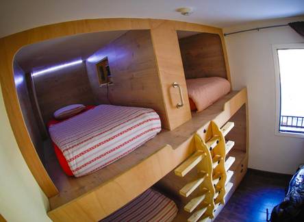 Отель Hostel One Paralelo