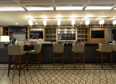 Отель Holiday Inn