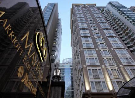 Отель Marriott Executive Apartments Mayfair Bangkok