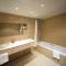 Отель Golden Tulip Al Jazira Hotel & Resort