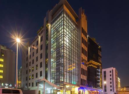 Отель MENA ApartHotel Albarsha