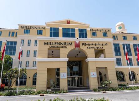 Отель Millennium Lakeview Hotel