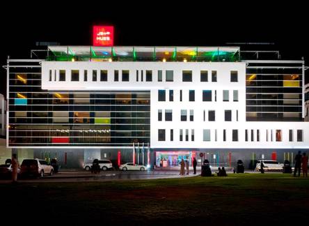Отель Hues Boutique Hotel
