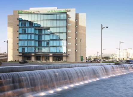 Отель Ibis Styles Dubai Jumeira