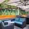 Отель Ibis One Central