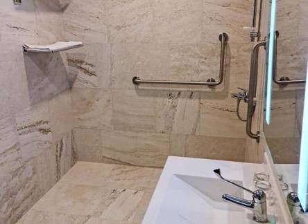 Отель Ramada by Wyndham Dubai Barsha Heights