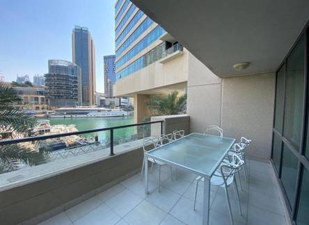 Отель Dream Inn Dubai Apartments - Marina Quays