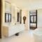 Отель La Ville Hotel & Suites CITY WALK Dubai