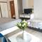 Отель White Rose Apartments