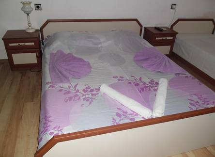 Отель Dobrevi Guest House