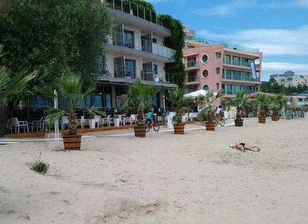 Отель Prado Beach