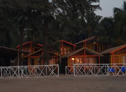 Отель Agonda Beach Bumps
