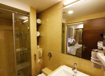 Отель Hotel La Capitol