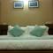 Отель @Home B&B Miramar