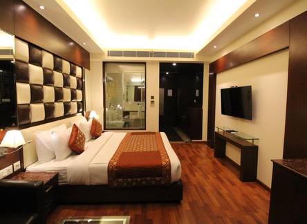 Отель Hotel Golden Grand