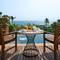 Отель Vivanta by Taj - Green Cove