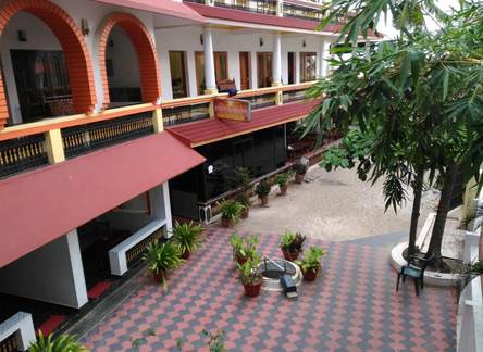Отель Beach Florra Inn