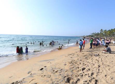 Отель Samudratheeram Beach Resort