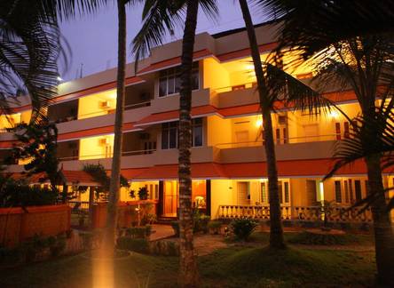 Отель Golden Sands