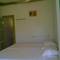 Отель Johnys Backpackers Hotel