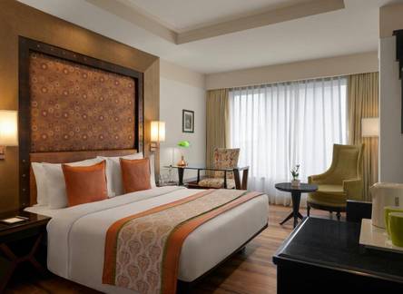 Отель The Fern - An Ecotel Hotel