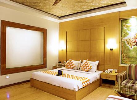 Отель FabHotel Royal CM Bani Park