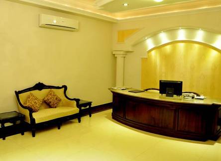 Отель Four Boutique Hotel