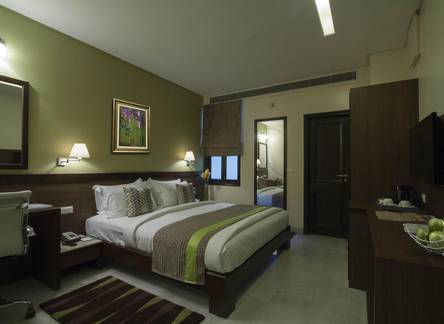 Отель Leisure Inn Grand Chanakya