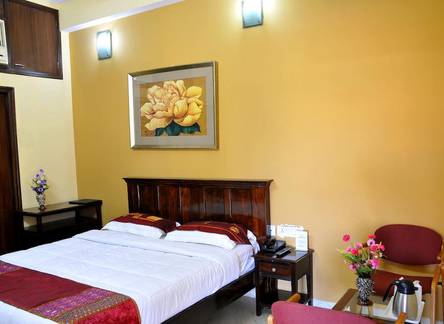 Отель Hotel Silver Plaza
