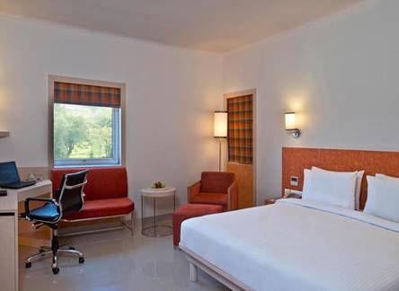 Отель Nirwana Hometel Jaipur- A Sarovar Hotel