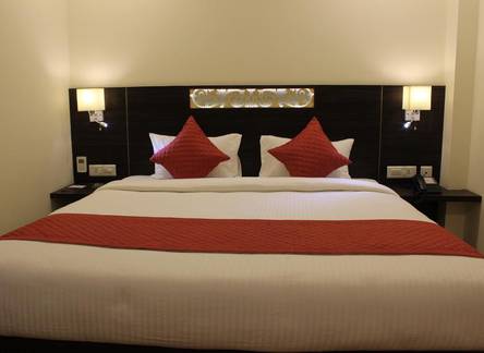 Отель Hotel The Radiant Star