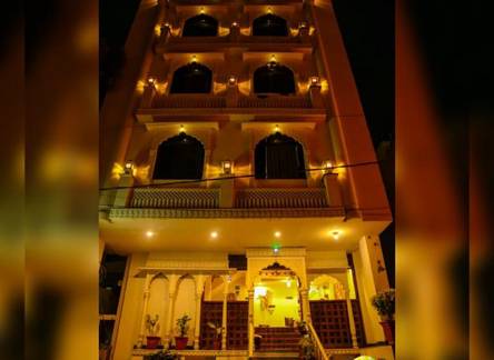 Отель Nahar Singh Haveli