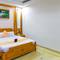 Отель Fabhotel Castle Lalpura MI Road