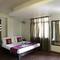 Отель OYO Premium Jaipur Junction