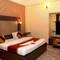 Отель Hotel Kartikey