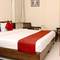 Отель OYO Rooms Raja Park Lane 2