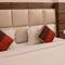 Отель OYO Rooms Sindhi Camp Metro View
