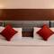 Отель OYO Rooms MI Road Raj Mandir Cinema