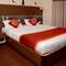 Отель OYO Rooms MI Road Raj Mandir Cinema