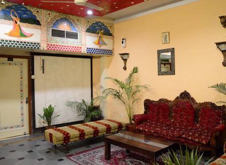 Отель OYO Rooms Raja Park Heritage