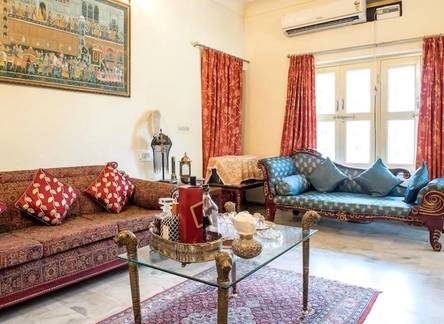 Отель Le Pension Pink City Retreat