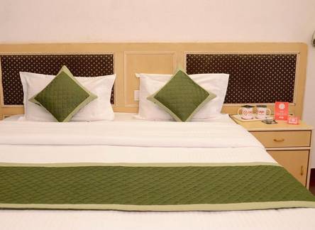 Отель OYO Rooms Apex Circle Malviya Nagar