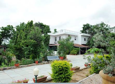 Отель 9 Trees Jaipur