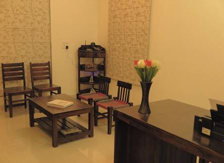 Отель White Tulips Home Stay