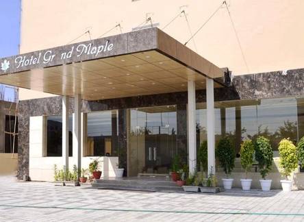 Отель Hotel Grand Maple