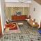 Отель Comfy Homestay near Hathroi Fort
