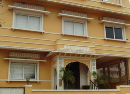 Отель Spotless Rooms near WTP
